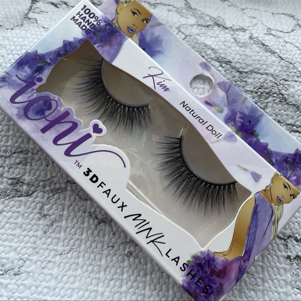 Ioni Lashes